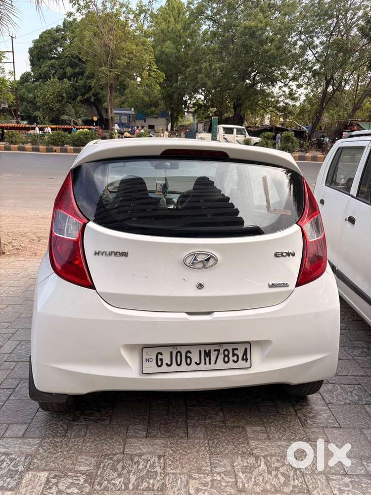 Hyundai Eon 2016 Petrol Well Maintained First Owner