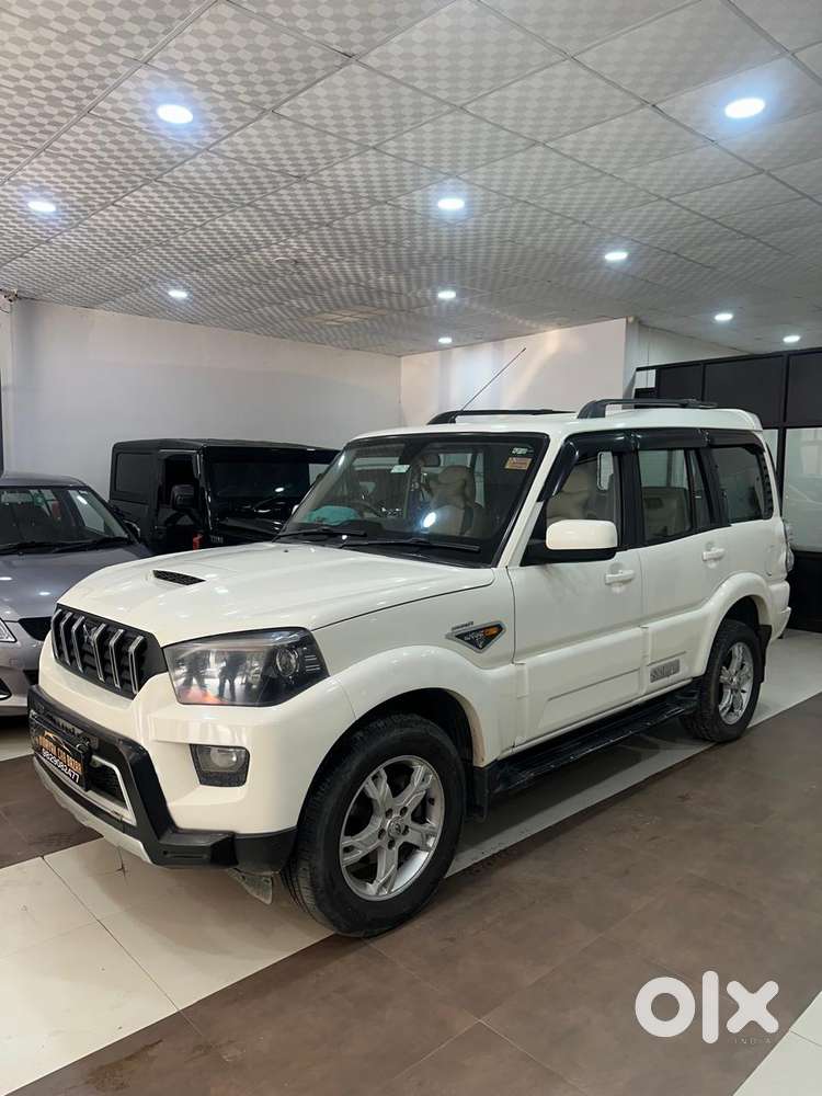 Mahindra Scorpio S10, 2016, Diesel
