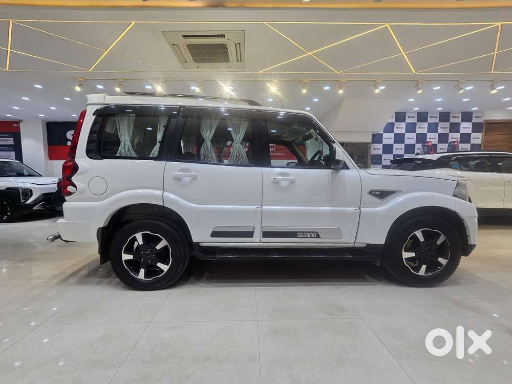 Mahindra Scorpio Classic 2.2 S 11 Mt 7 Str, 2023, Diesel