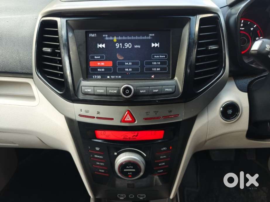 Mahindra Xuv300 W8 (o) 1.5 Diesel Amt, 2022, Diesel