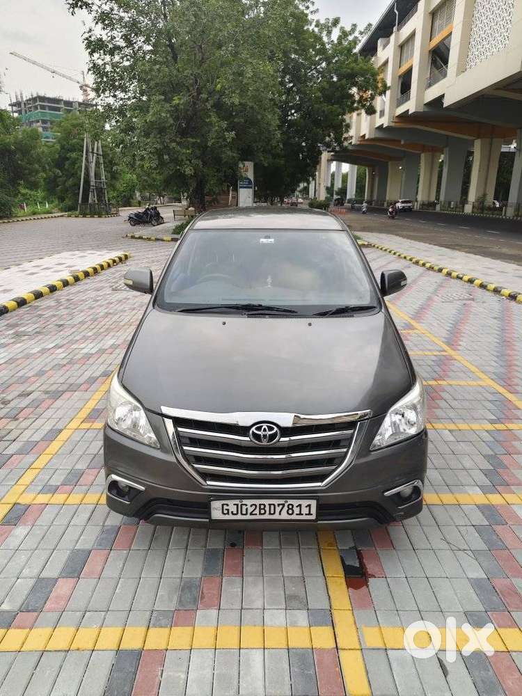 Toyota Innova 2.5 V 8 Str, 2012, Diesel