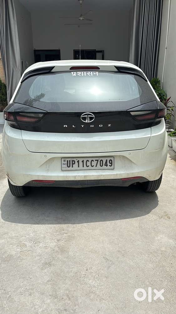 Tata Altroz Petrol 2021
