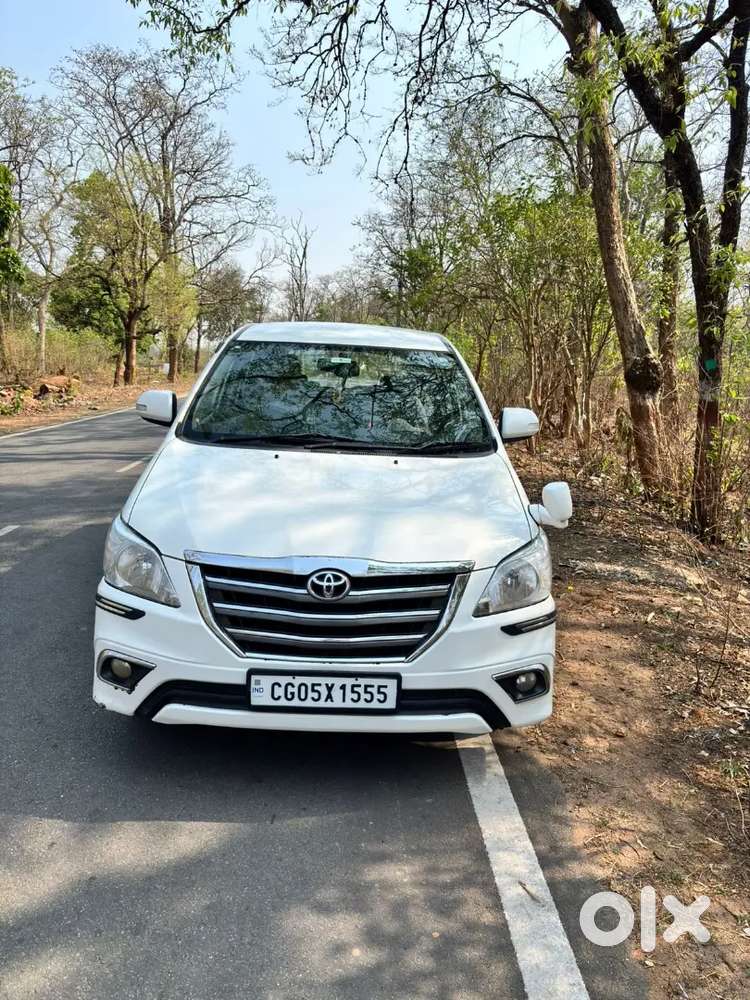 Toyota Innova 2015 Diesel Well Maintained