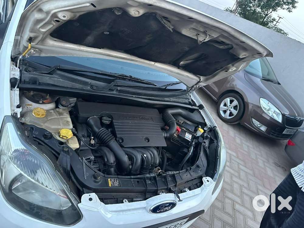 Ford Figo 2012 Petrol 52000 Km Driven