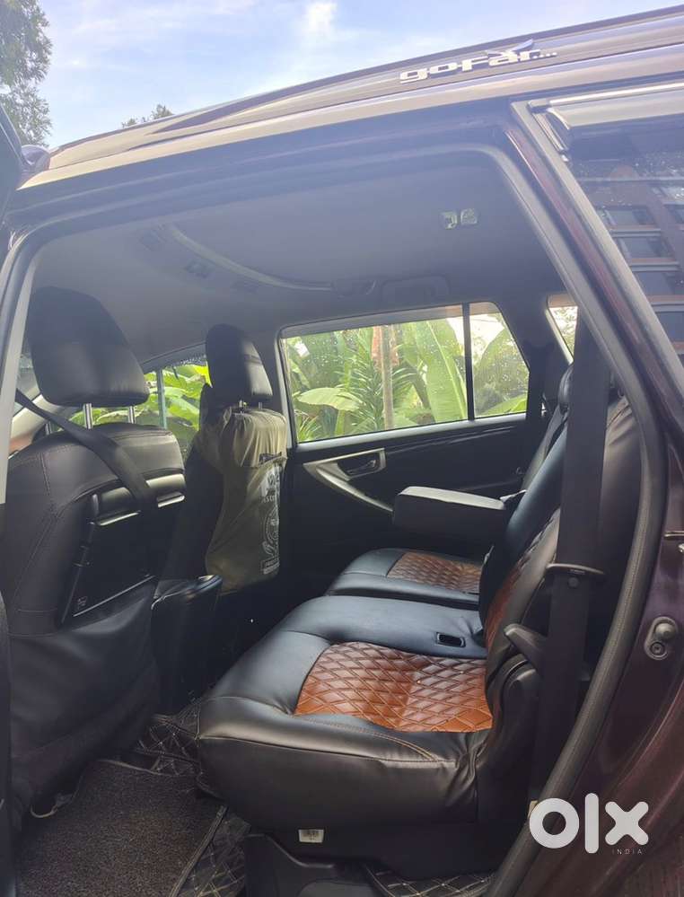 Toyota Innova Crysta Diesel 2022 Variant