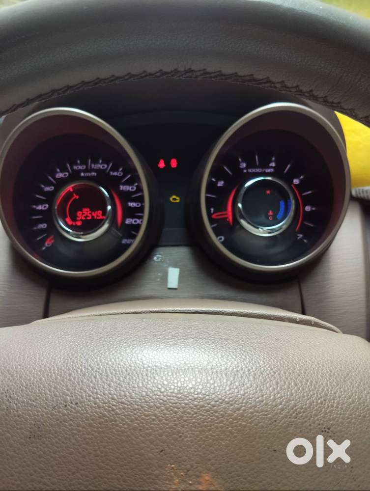 Mahindra Xuv500 At 2012