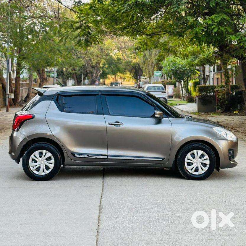 Maruti Suzuki Swift Vxi + Manual, 2020, Petrol