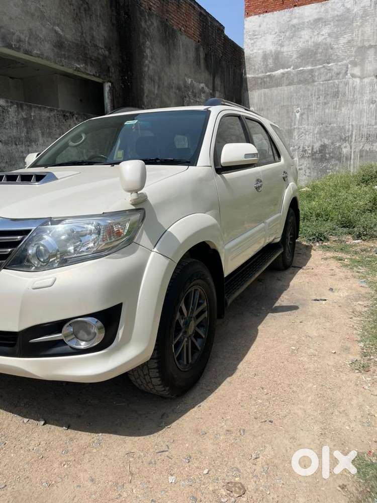 Toyota Fortuner 2015 Diesel Well Maintained