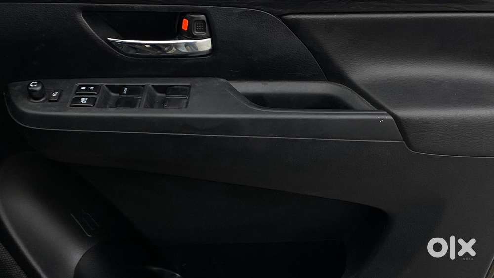 Maruti Suzuki Xl6 Alpha At, 2022, Petrol