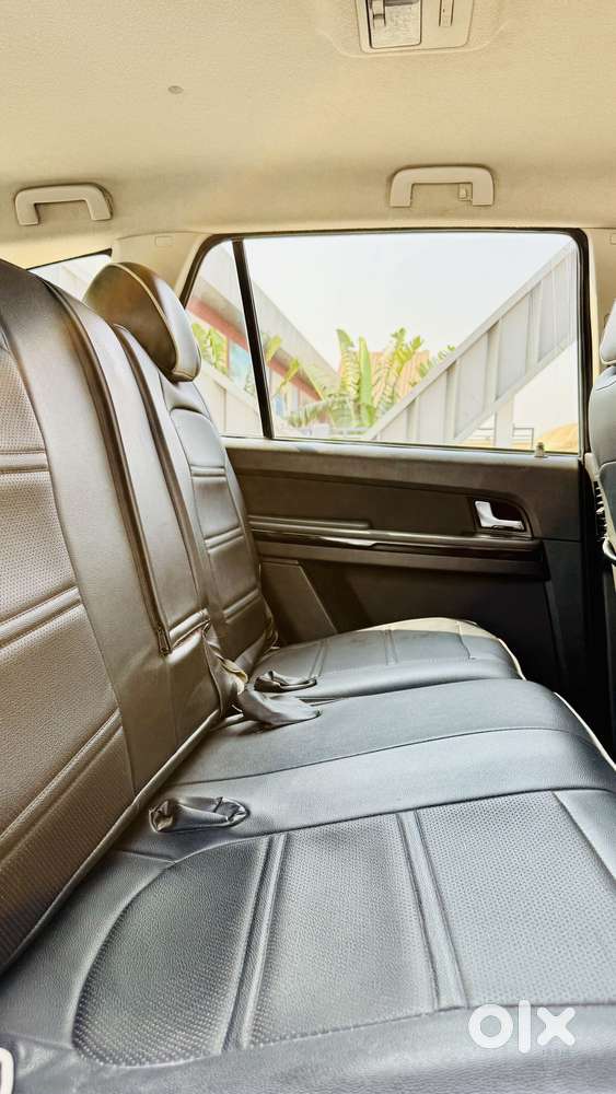 Tata Hexa 2.2 Xe 4x2 7 Str, 2018, Diesel