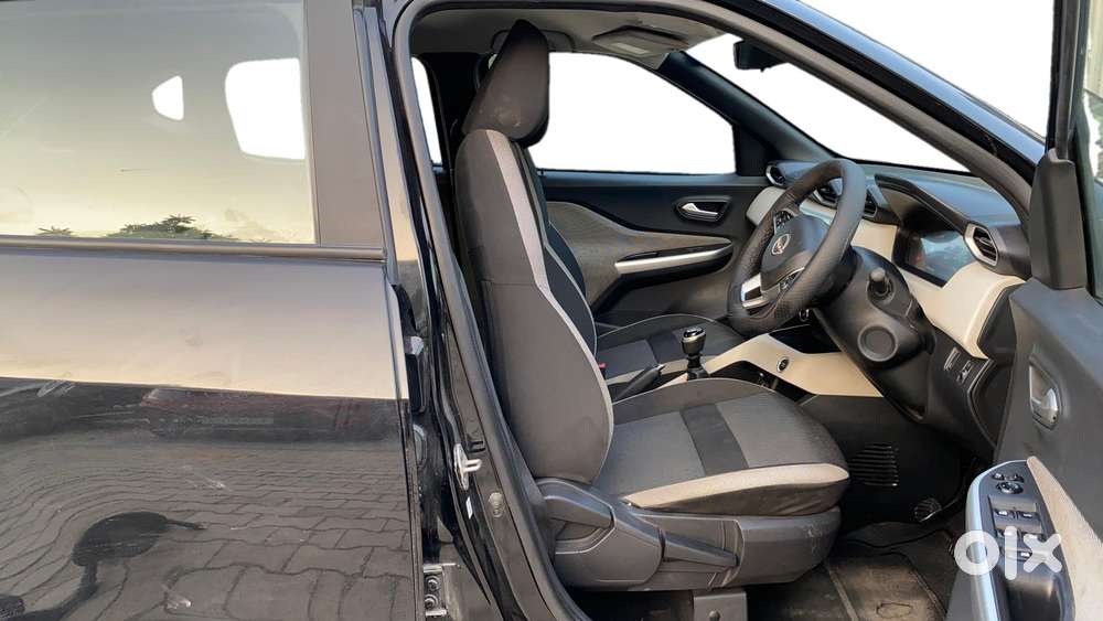 Nissan Magnite 1.0 Xv, 2024, Petrol