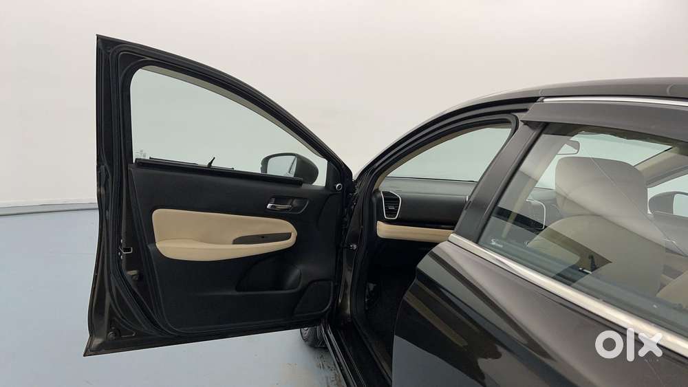 Honda City 1.5 V Mt, 2023, Petrol
