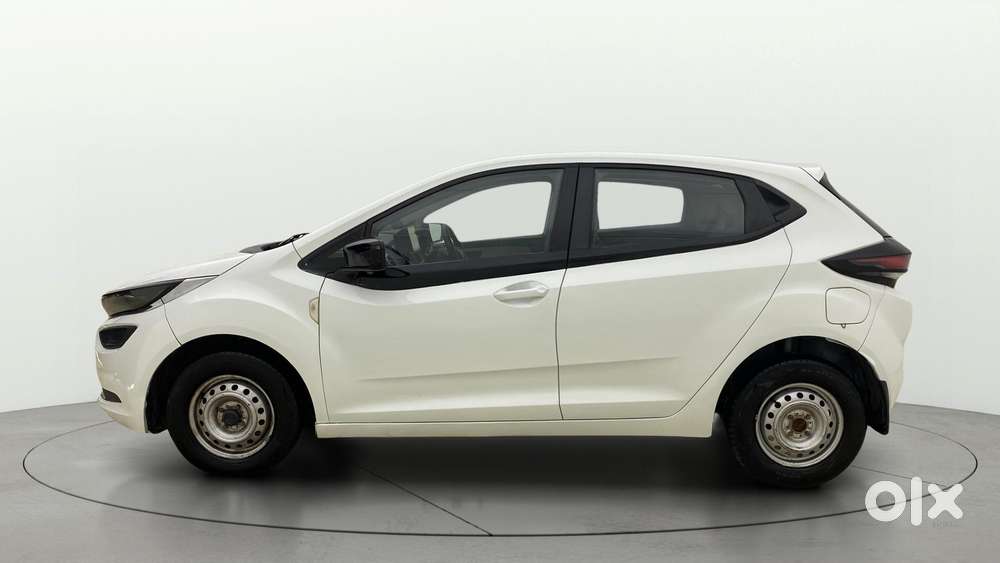 Tata Altroz 1.2 Xe, 2021, Petrol