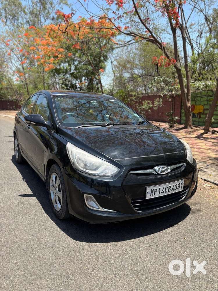 Hyundai Verna Xi (petrol), 2014, Petrol