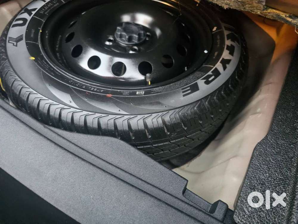 Toyota Yaris V Optional Cvt, 2019, Petrol