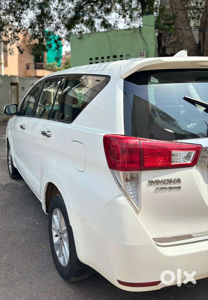 Toyota Innova Crysta 2.4 G Mt 8s, 2018, Diesel
