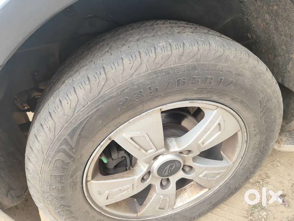 Mahindra Xuv500 2012 Diesel 145000 Km Driven