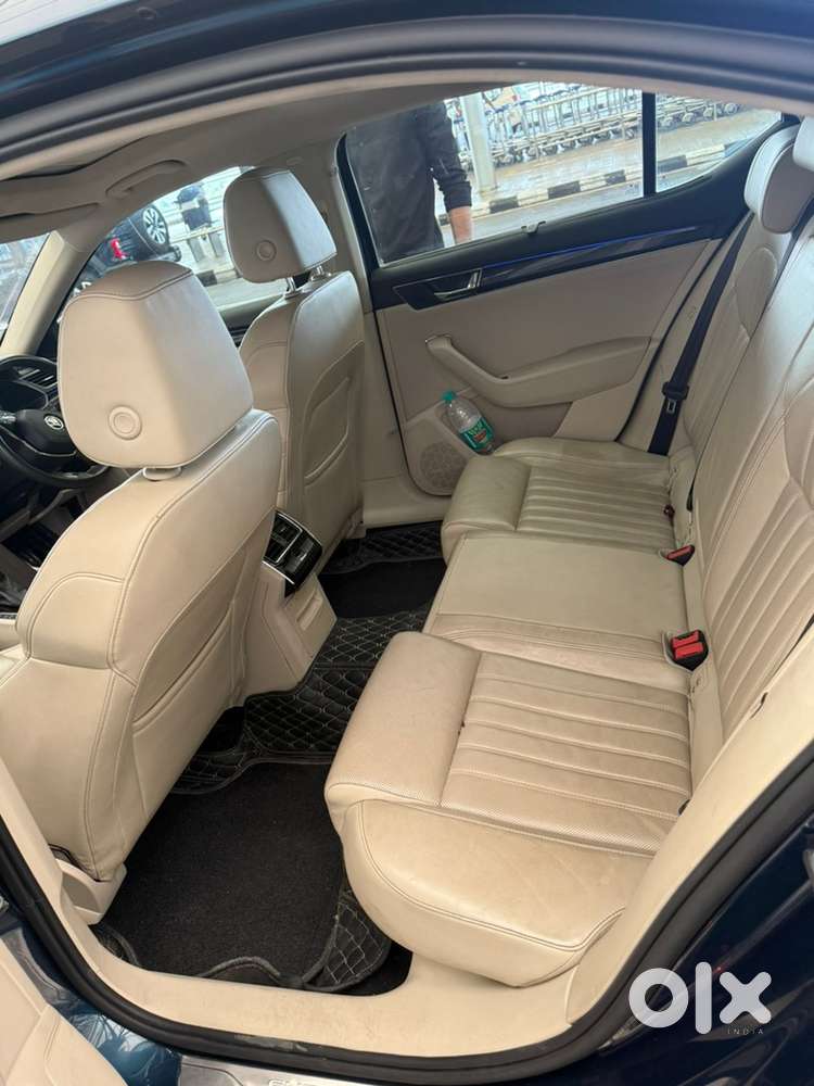 Skoda Superb 2.0 Petrol 2021