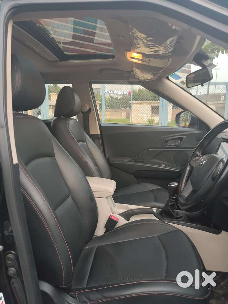 Mahindra Xuv300 W6, 2023, Petrol