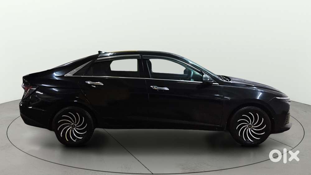 Hyundai Verna 1.5 Mpi Mt Sx (o), 2023, Petrol