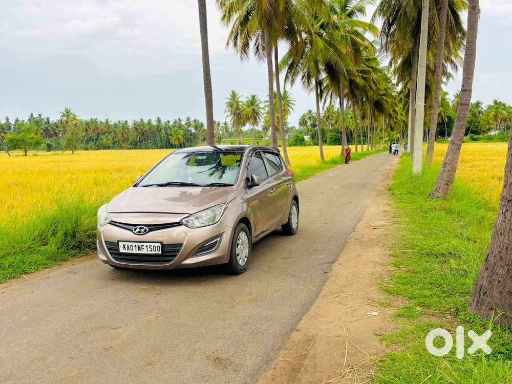 Hyundai I20 Magna Petrol 2012