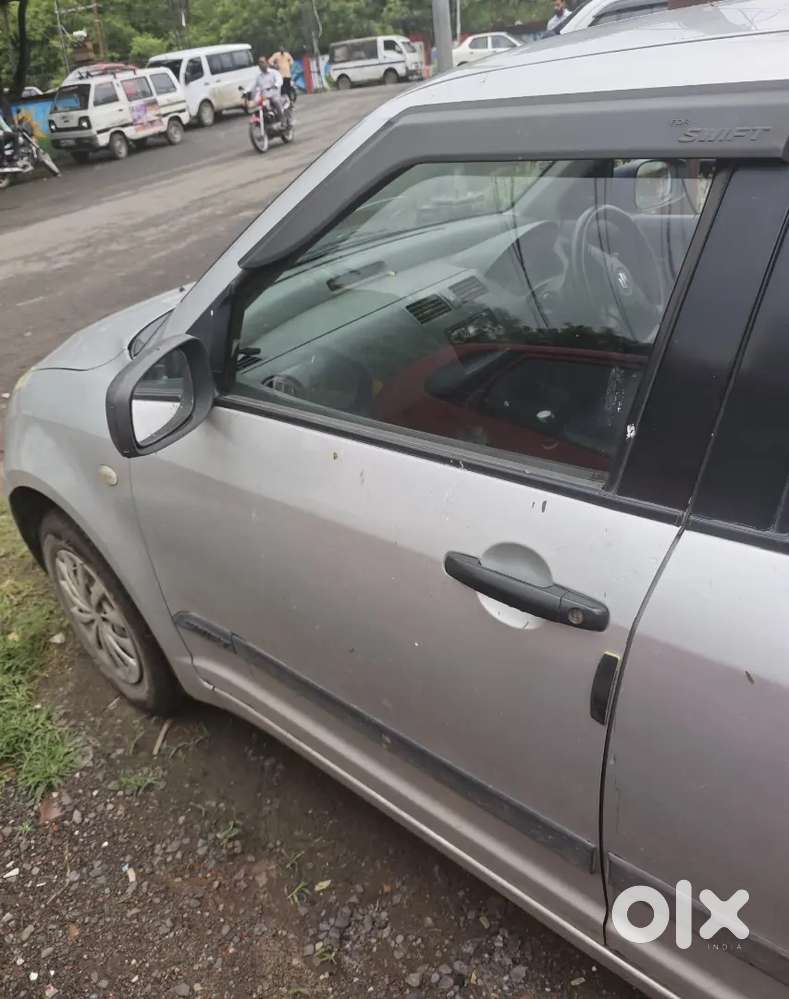 Swift Cng Lxi Bhopal 2nd Owner 2010