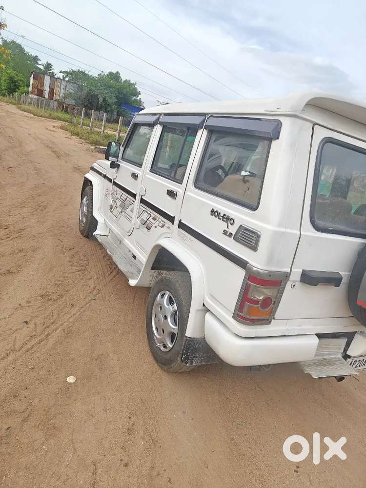 Mahindra Bolero 2013 Diesel 92000 Km Driven Single Owner White Colour