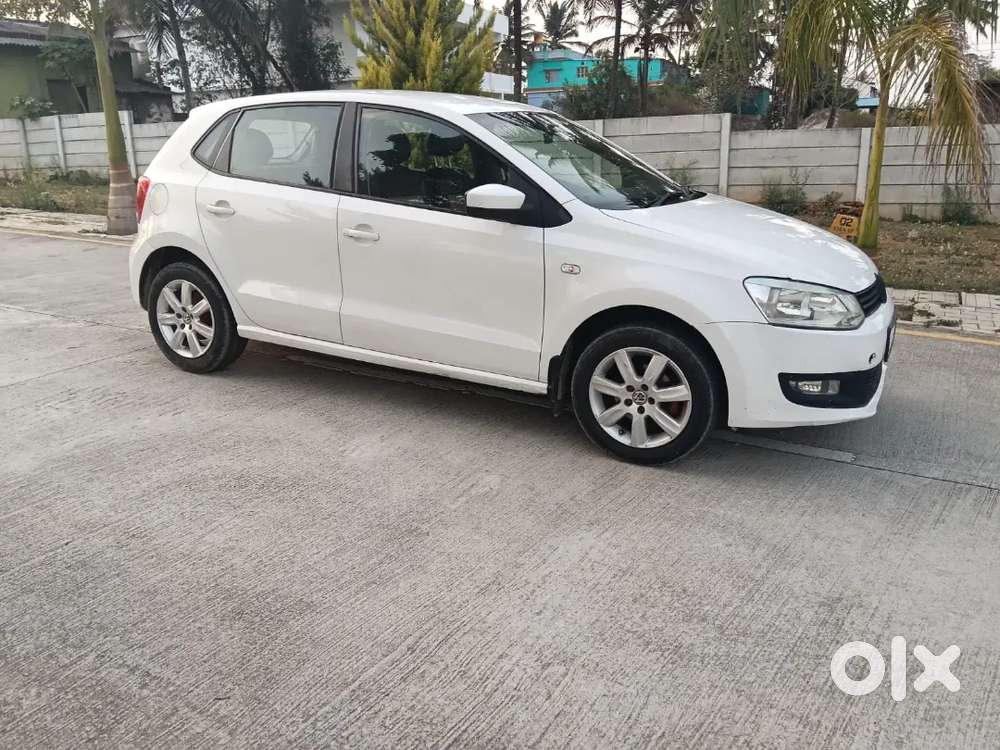 Volkswagen Polo Petrol Manual 2011