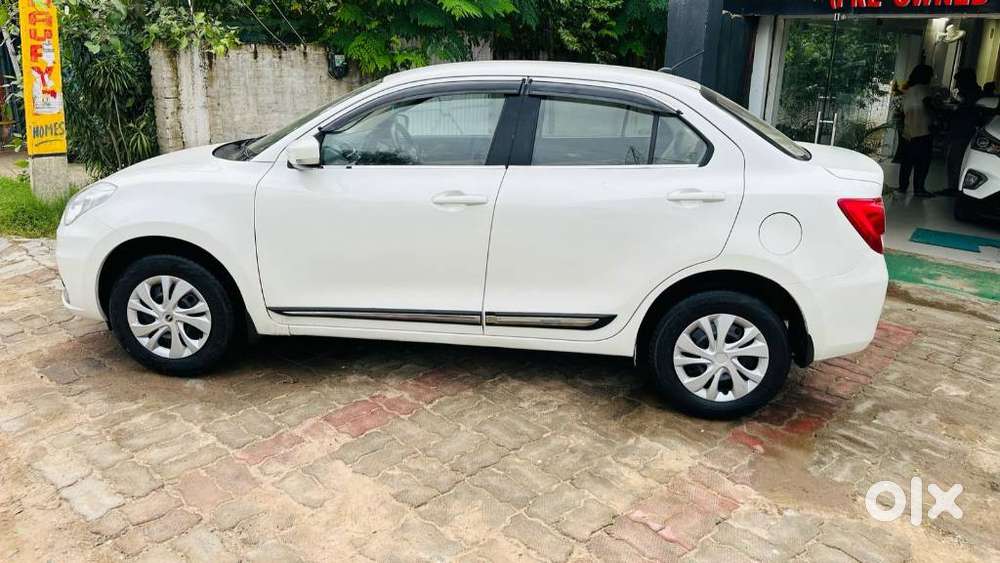 Maruti Suzuki Dzire 1.2 Vxi, 2021, Petrol