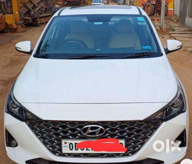 Hyundai Verna 2022 Diesel 43000 Km Driven With Service Record