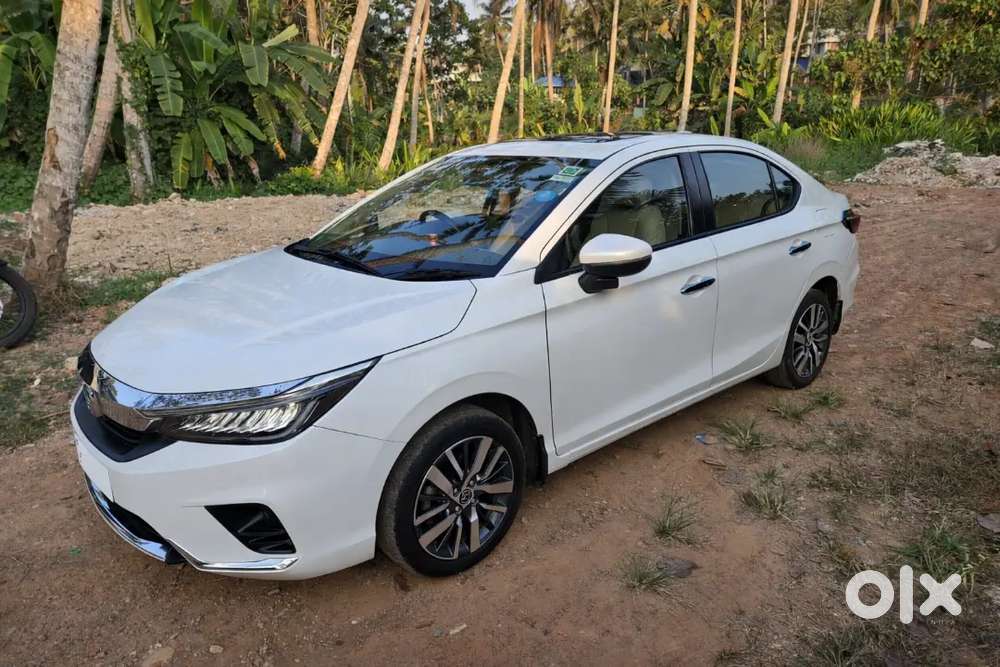 Honda City Gen-5 Zx Petrol (top Model)single Ownerinsurance Dec 2026