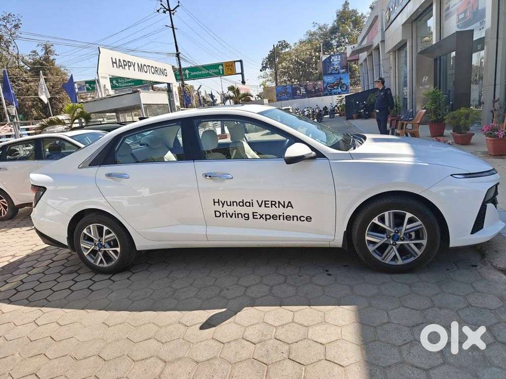 Hyundai Verna 1.5 Sx (o) Petrol Mt, 2024, Petrol