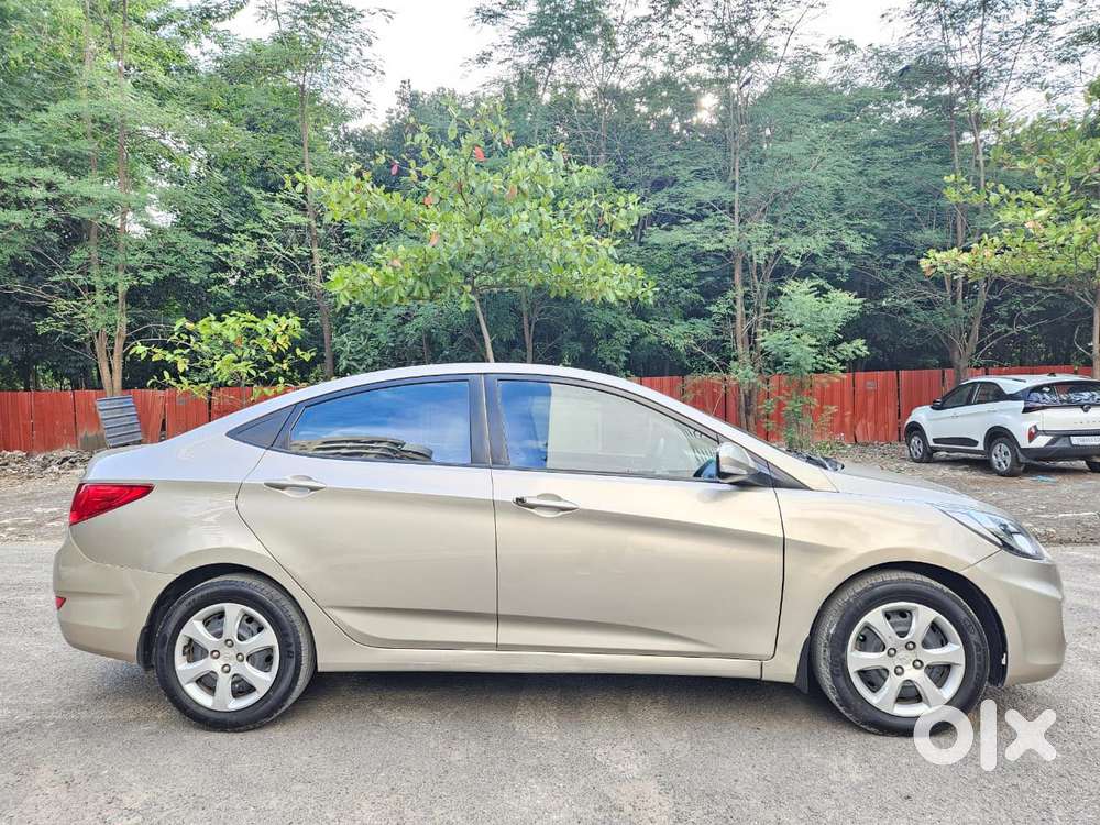 Hyundai Verna 1.6 Ex Vtvt, 2012, Petrol