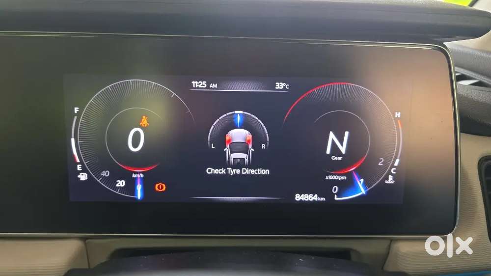 Mahindra Xuv700 2023 Diesel 85000 Km Driven