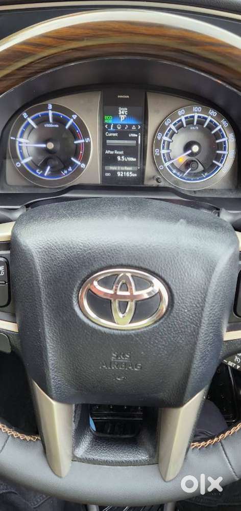Toyota Innova Crysta 2.8 Zx At 7 Seater, 2017, Diesel