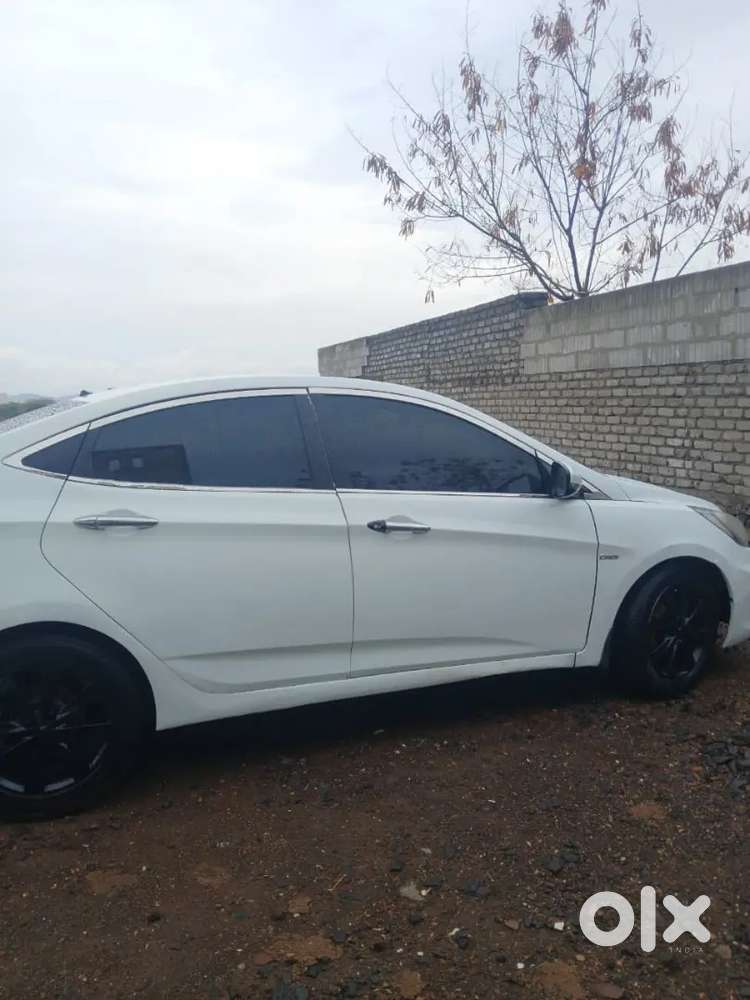Hyundai Verna 1.6 Sx 2011