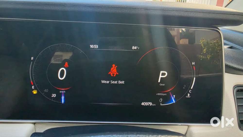 Mahindra Xuv700 2.0 Ax 5 Petrol At Str, 2022, Petrol