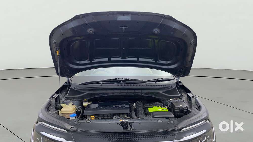 Kia Carens 1.4 Luxury Plus Dct 7 Str, 2022, Petrol