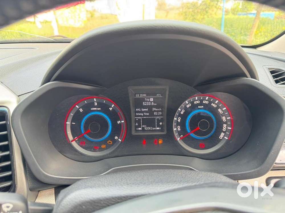 Mahindra Xuv300 2019 Top Model W8 Diesel 92000 Km Driven