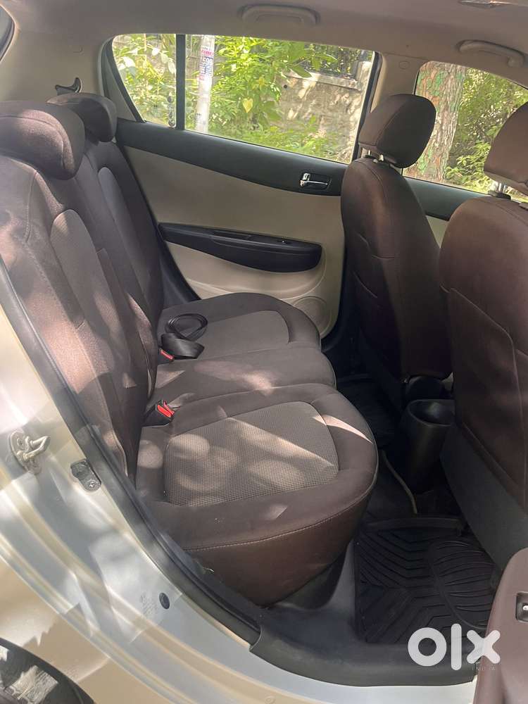 Hyundai I20 Sportz At 1.4, 2013, Petrol