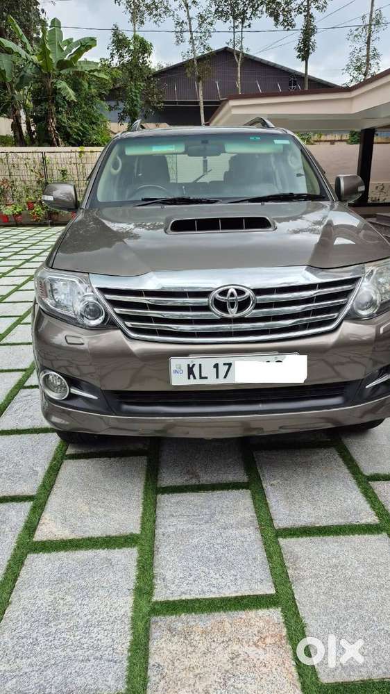 Toyota Fortuner 2015 Diesel 103000 Km Driven