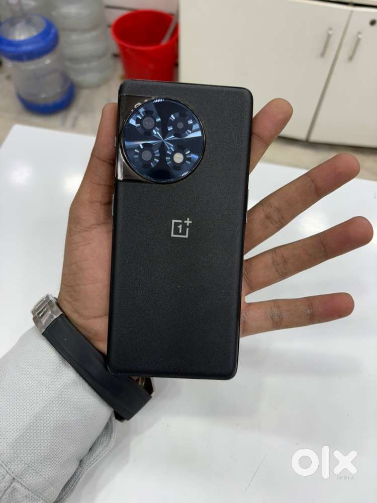 Oneplus 11R 16gb Ram 256 storage