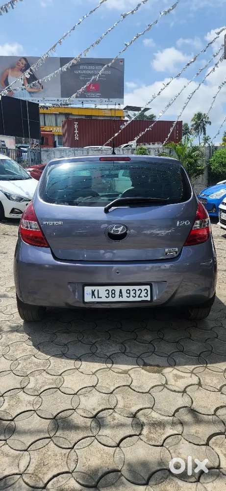 Well-maintained Hyundai I20 Magna Petrol (2010)