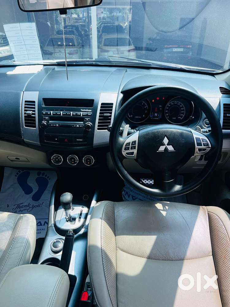 Mitsubishi Outlander 2010 Petrol Well Maintained
