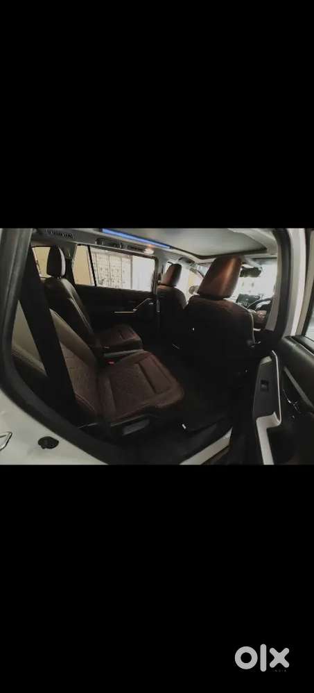 Toyota Innova Hycross 2023 Petrol 27000 Km Driven
