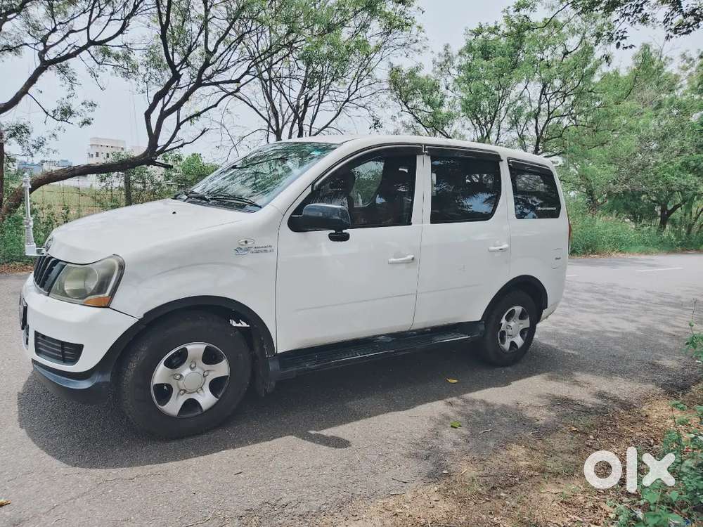 Mahindra Xylo 2011