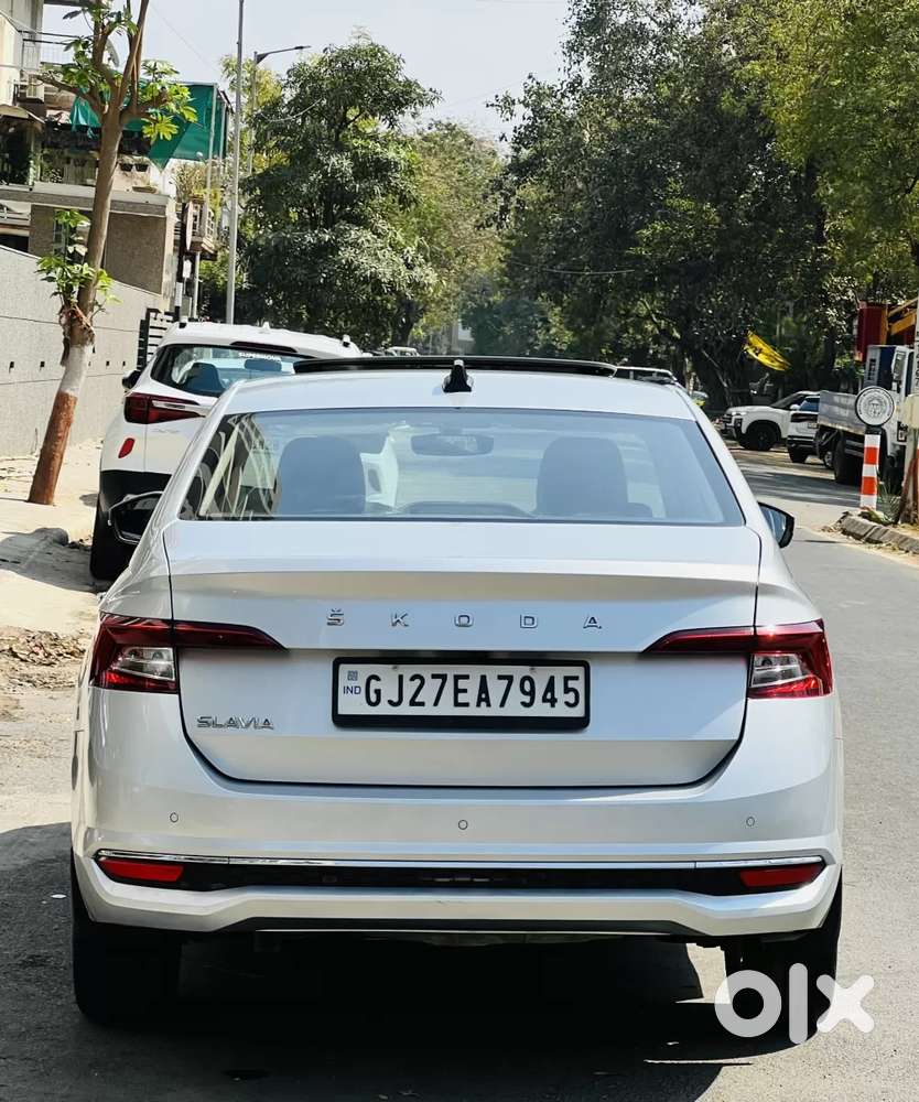 Skoda Slavia Style 1.0l Tsi At, 2022, Petrol