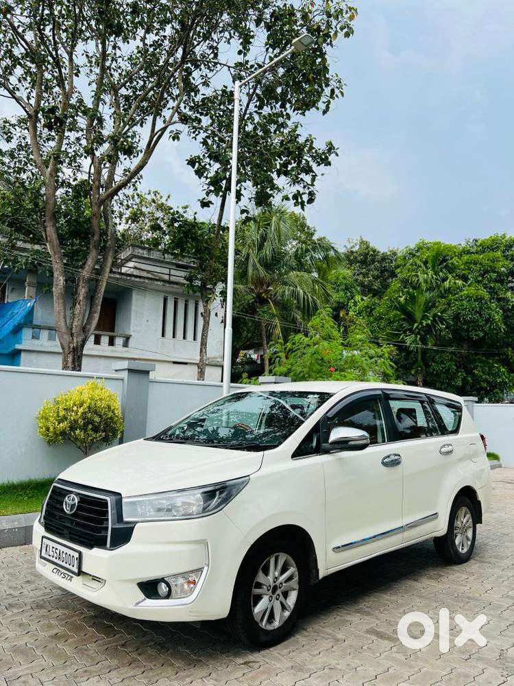 Toyota Innova Crysta 2.4 G Plus Mt, 2017, Diesel