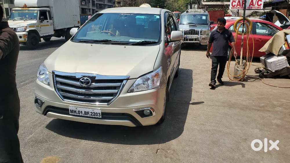 Toyota Innova 2012 Diesel Well Maintained