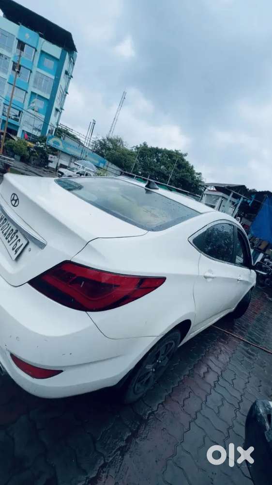 Hyundai Verna 2014 Petrol Manual